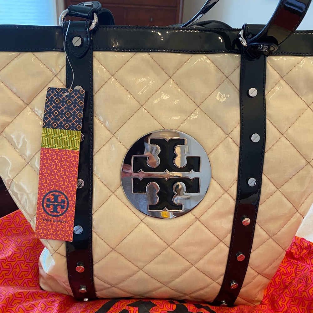 Tory Burch shoulder bag with tags